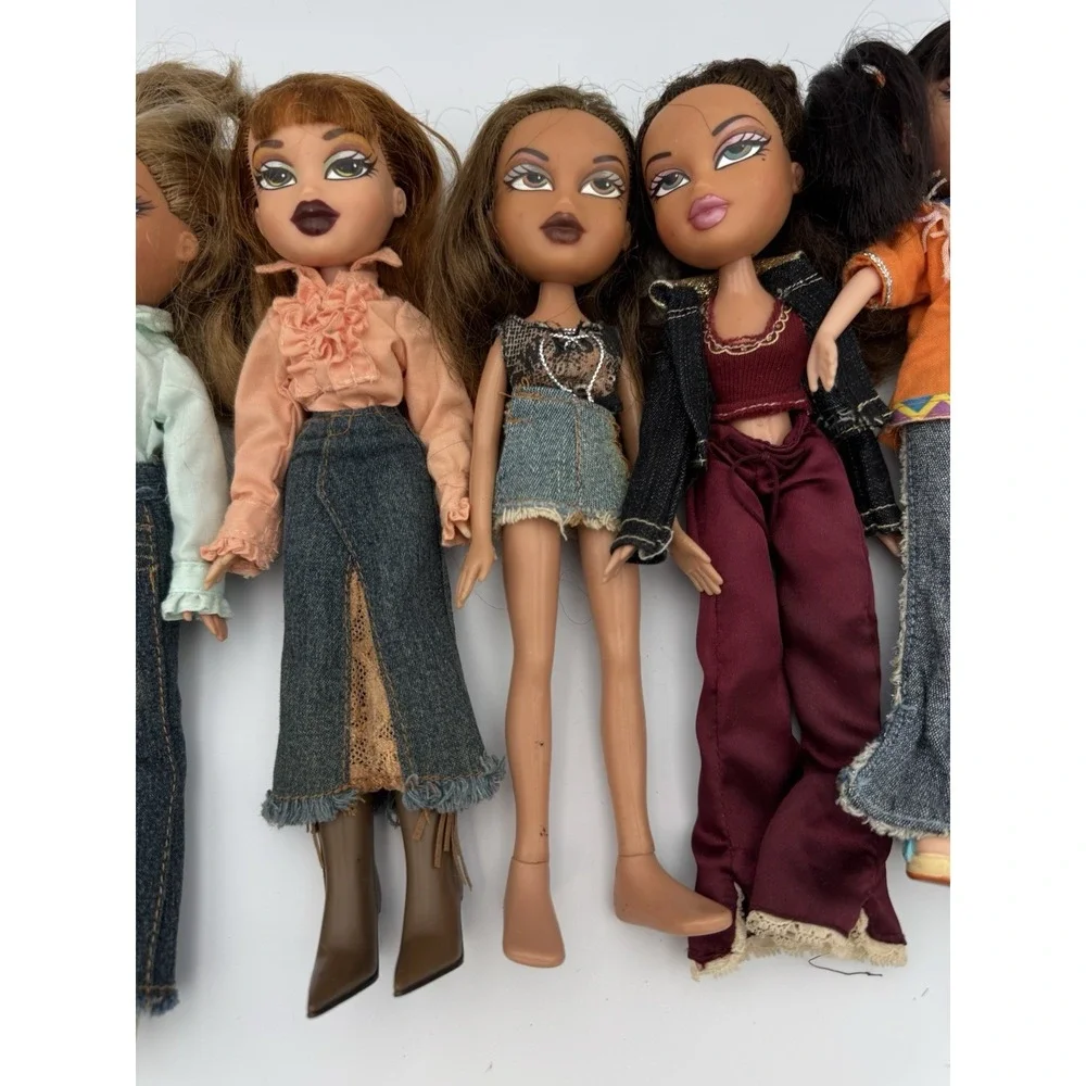 Lot Of 6 MGA Bratz Dolls Vintage‎ Y2K